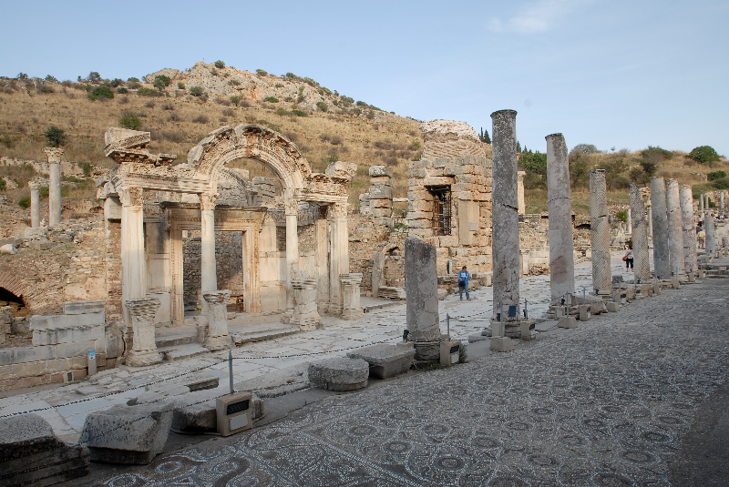  Efes Antik Kentinin Üzerine Kurulu Bir İzmir İlçesi: Selçuk