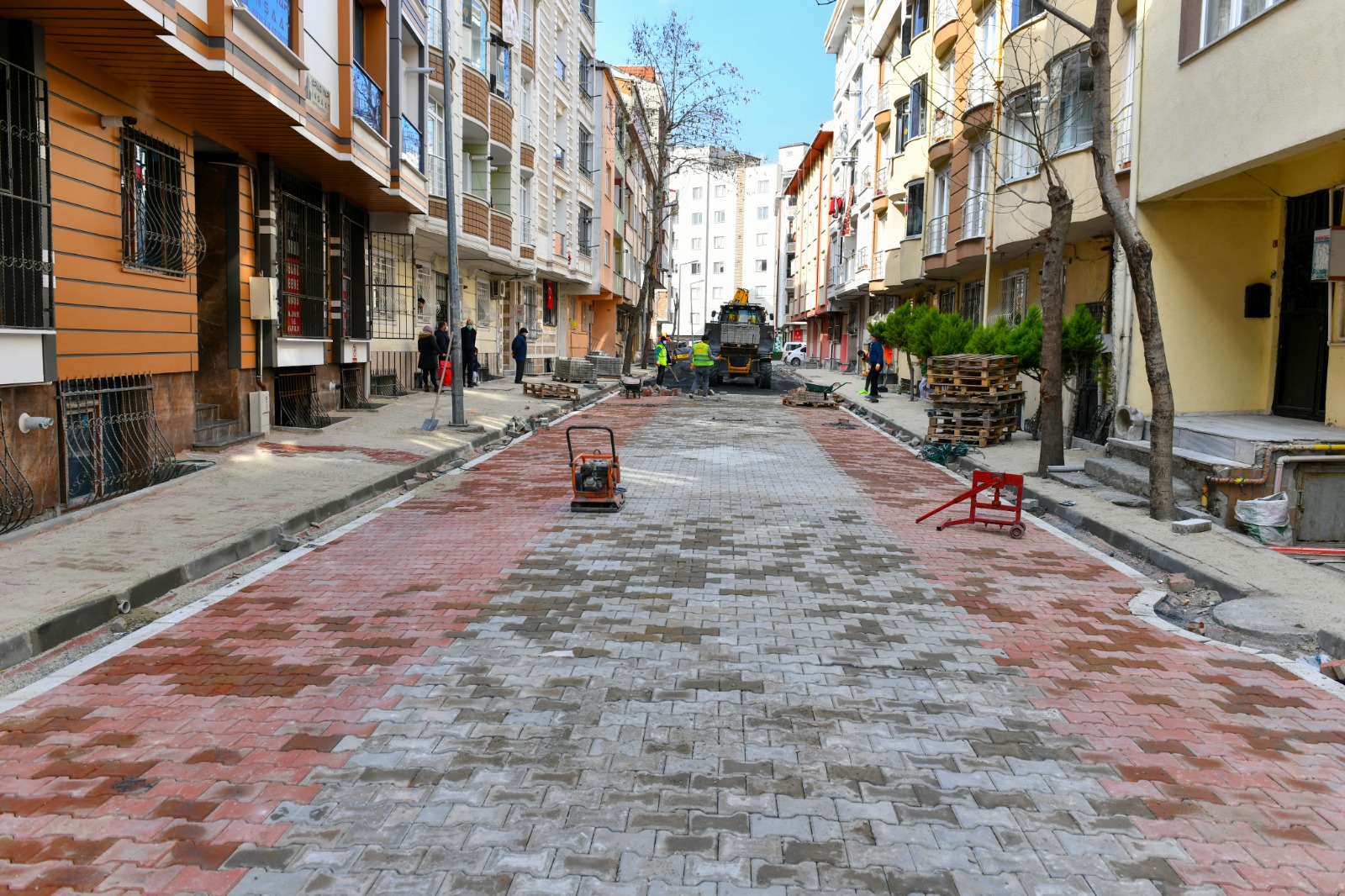  Esenyurt’ta Cadde ve Sokaklar Yenileniyor