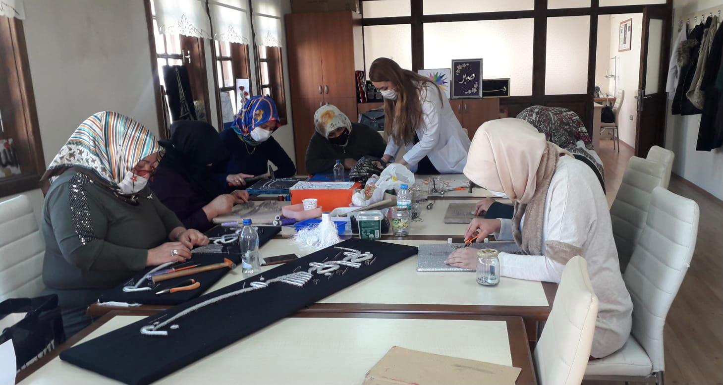  Amasya’da Kadınlar Üretirken Sosyalleşiyor