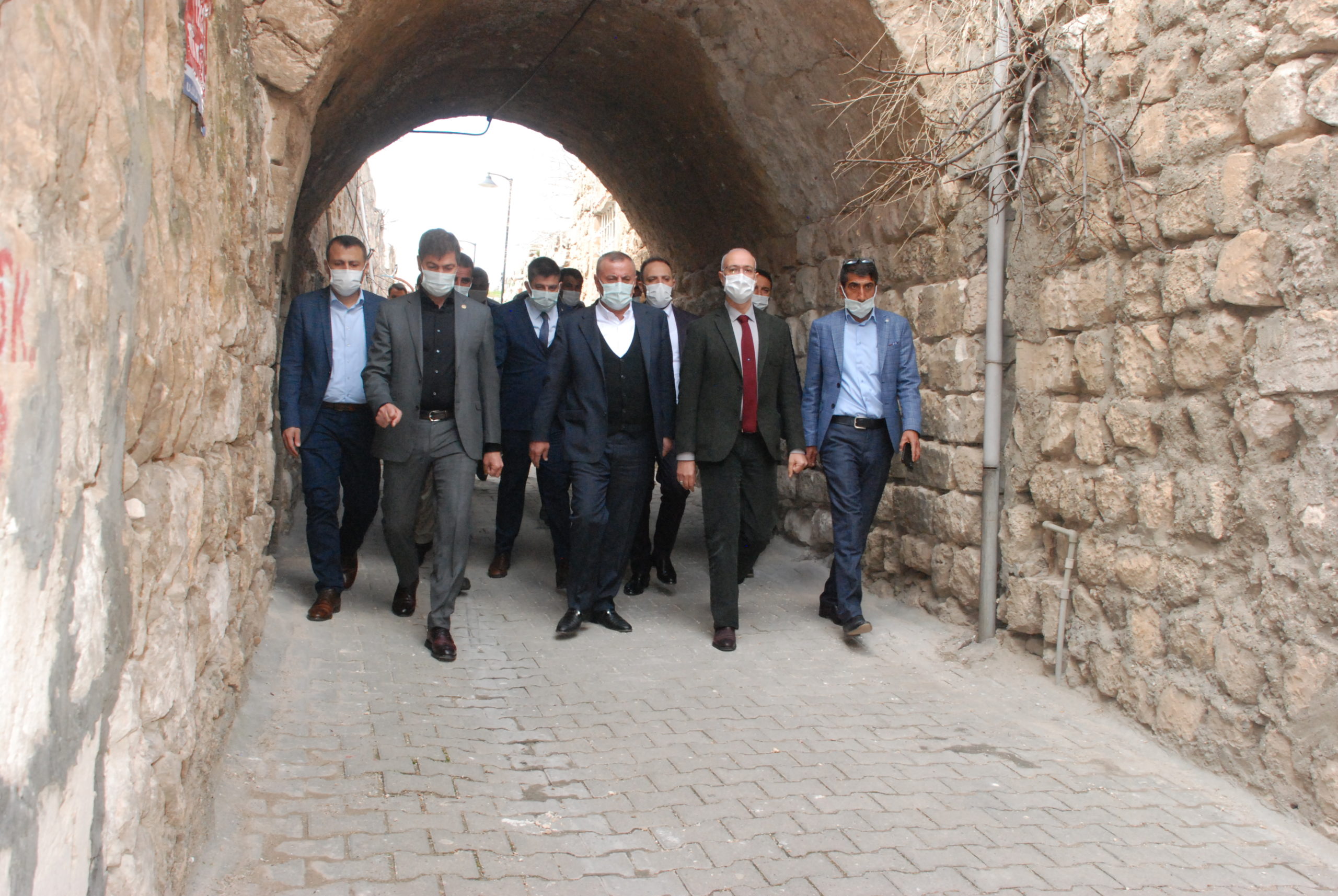  AK Partili Milletvekilleri, Midyat’ta Ziyaretlerde Bulundu
