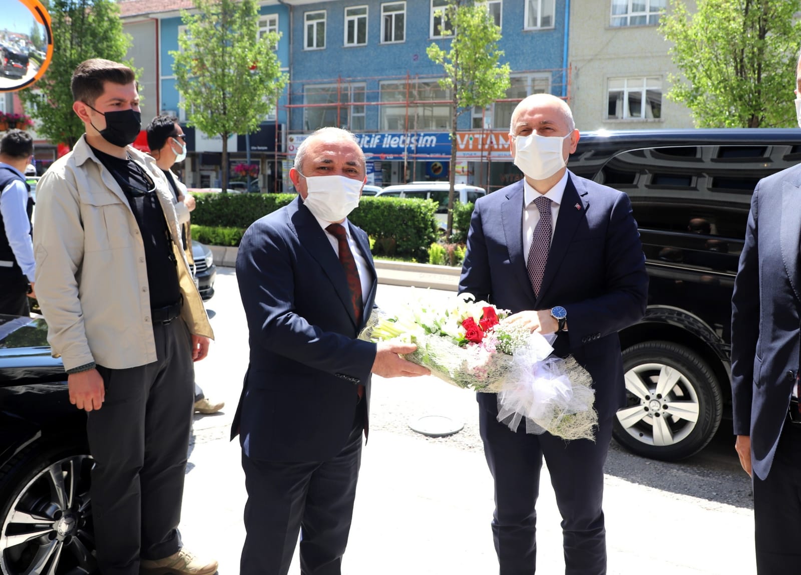 Ulaştırma ve Altyapı Bakanı Karaismailoğlu, Çankırı Belediyesini Ziyaret Etti