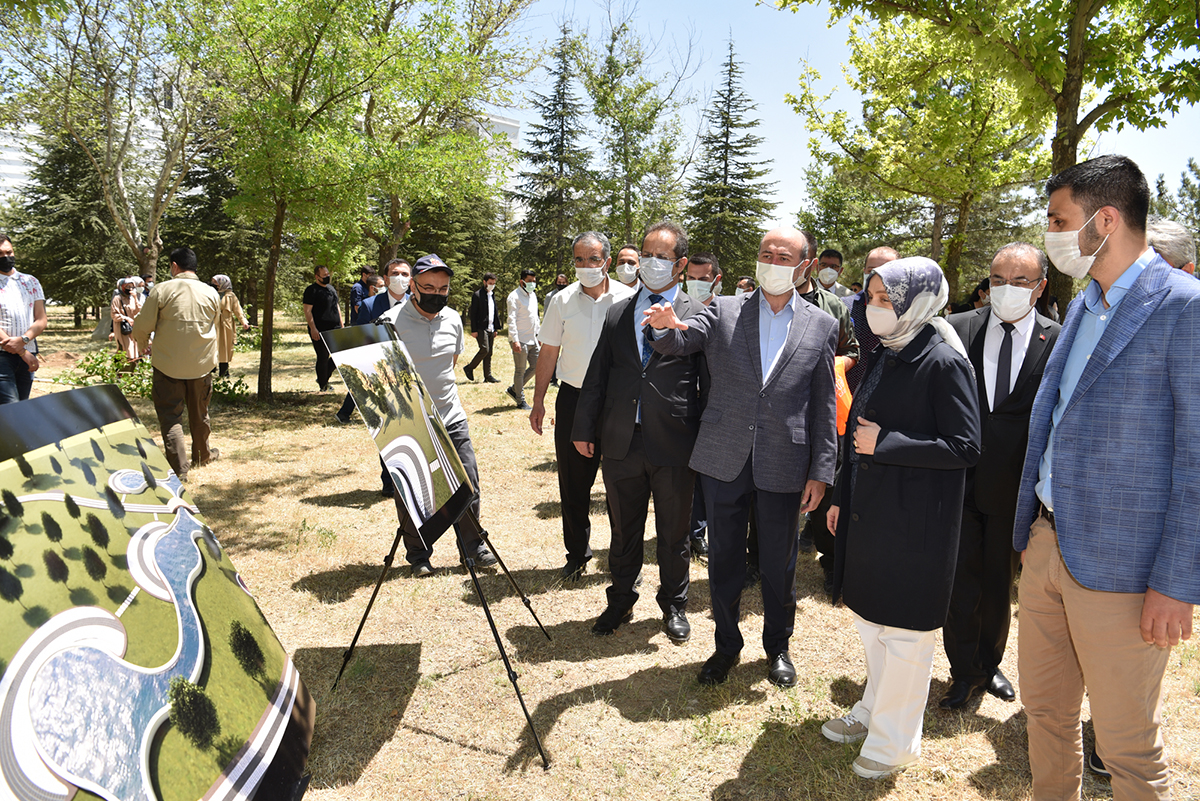  Selçuklu’da 19 Mayıs Bayramına Özel Ağaç Dikim Etkinliği Yapıldı