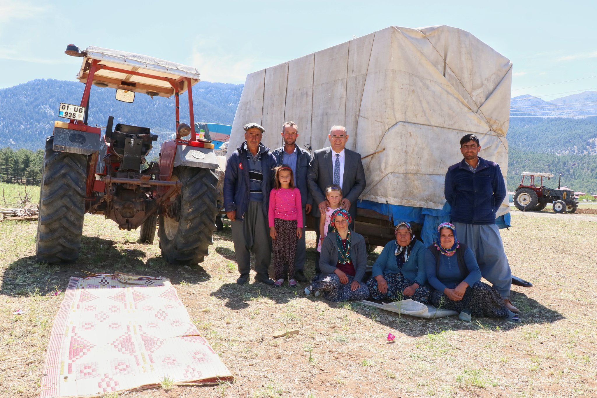  Pozantı Belediye Başkanı Çay’dan Köylülere Bayram Ziyareti