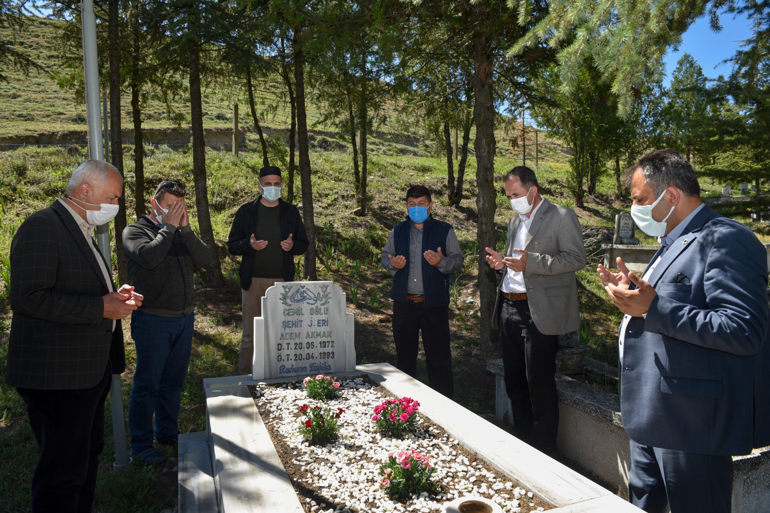  Taşköprü’de Arefe Gününe Özel Mezarlıklarda Kur’an-ı Kerim Tilaveti Okutuldu