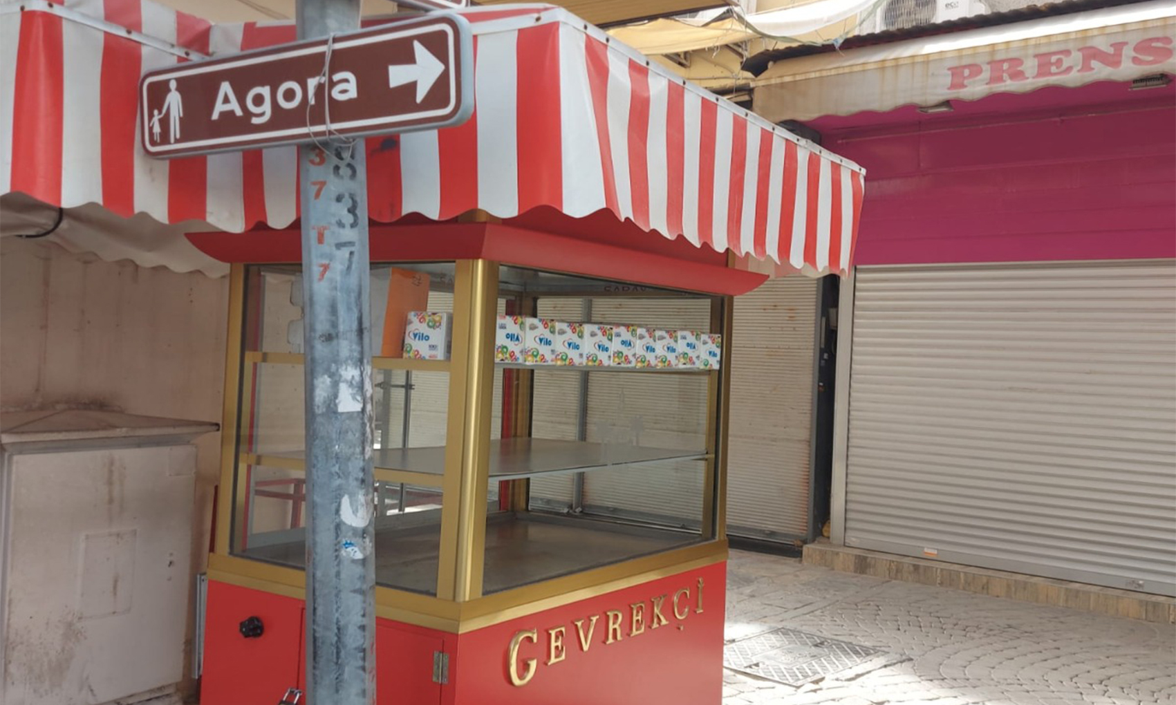  İzmir’de Seyyar Satıcı ve Kahvehane Esnafına Destek Veriliyor