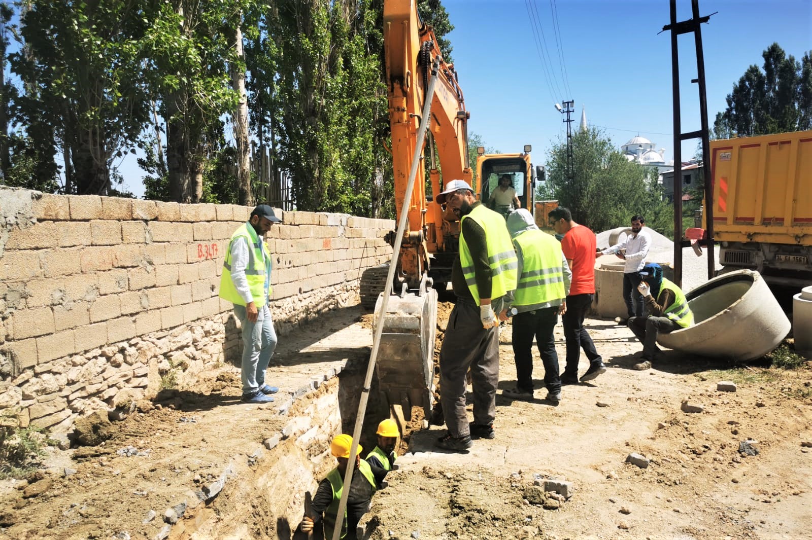  Van Edremit’te Kanalizasyon Çalışmaları Başlıyor