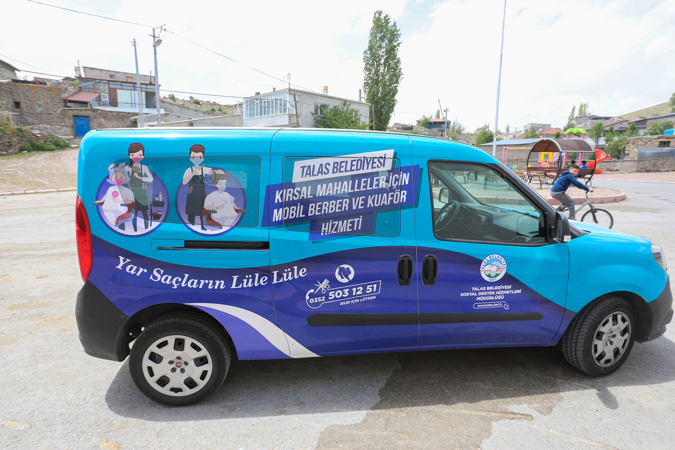  Talas’ta Ücretsiz Mobil Berber ve Kuaför Halkın Beğenisini Topladı