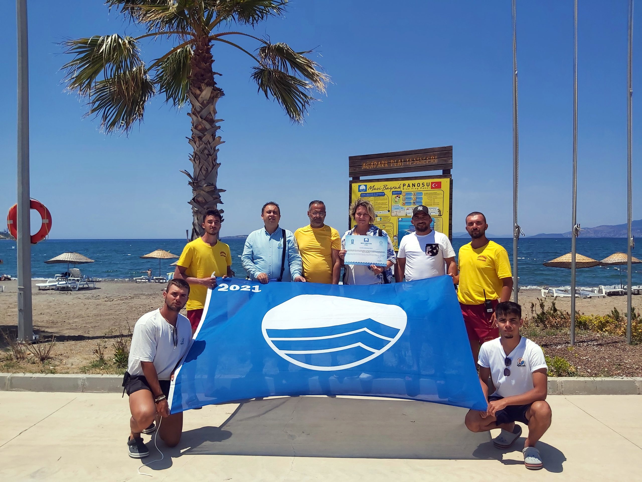  Aliağa Ağapark Plajı 5.Kez Mavi Bayrak İle Taçlandırıldı