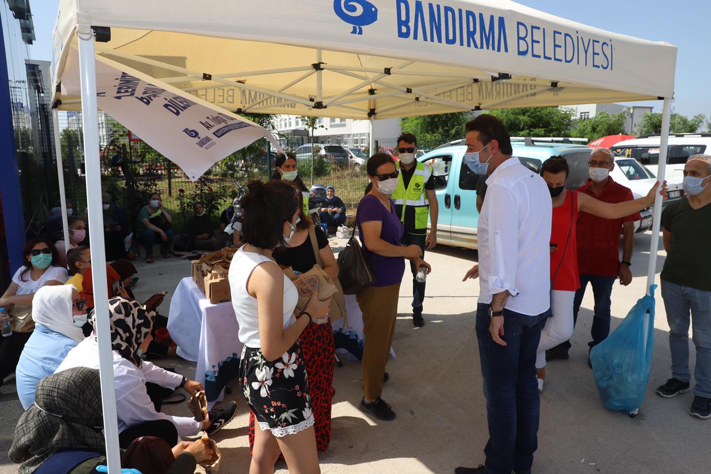  Bandırma Belediyesi, YKS Sınavı’nda Öğrencilerin Yanında Oldu