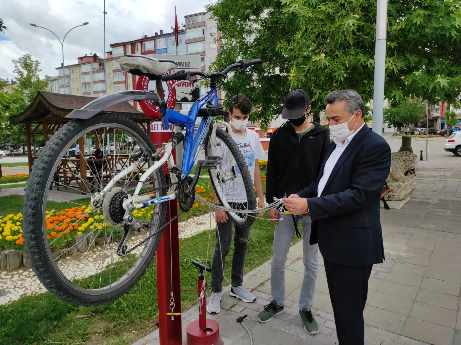  Seydişehir’de Bisiklet Tamir İstasyonu Kuruldu