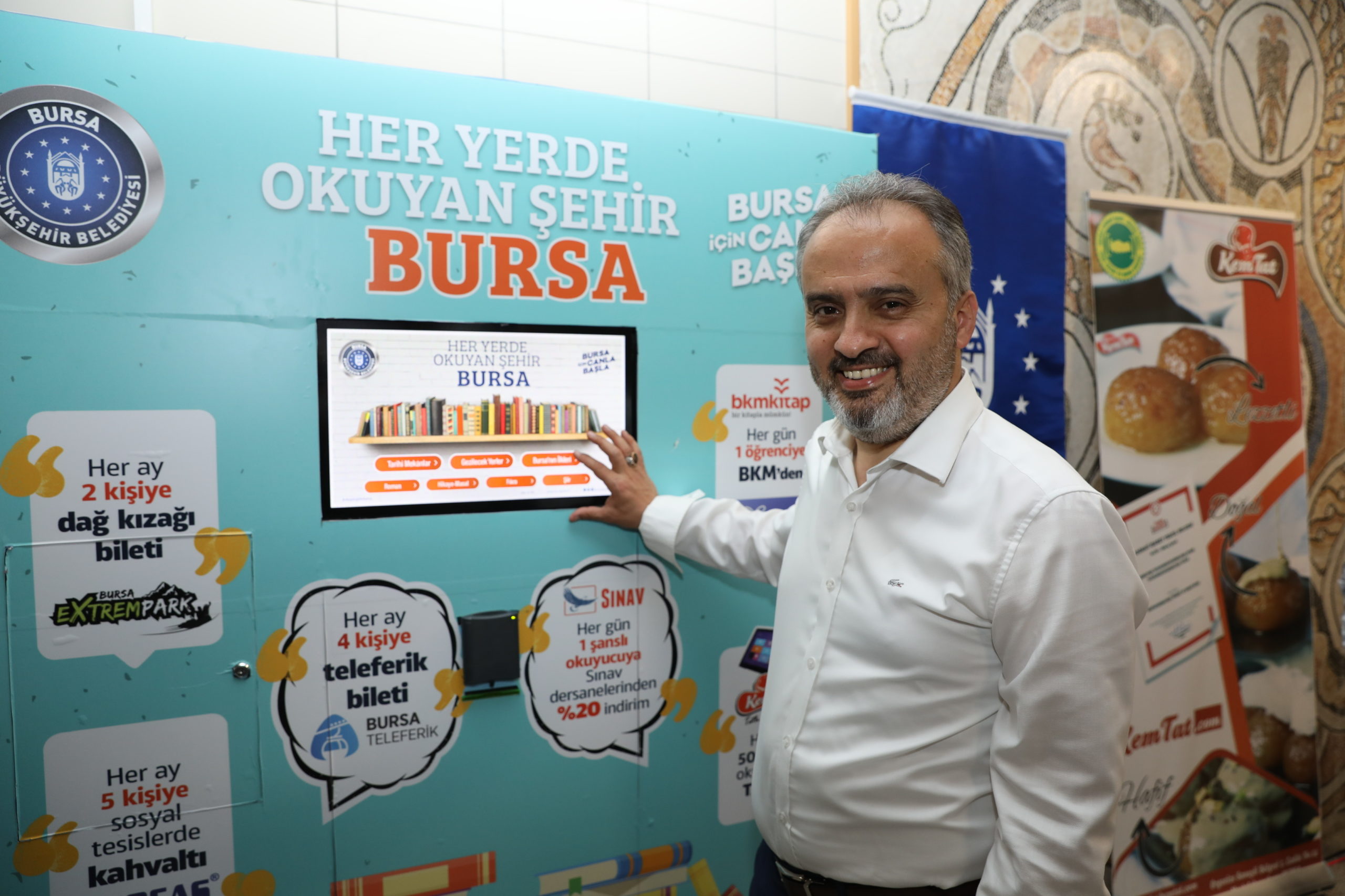  Bursalılar Metroda Hem Okuyacak Hem Kazanacak