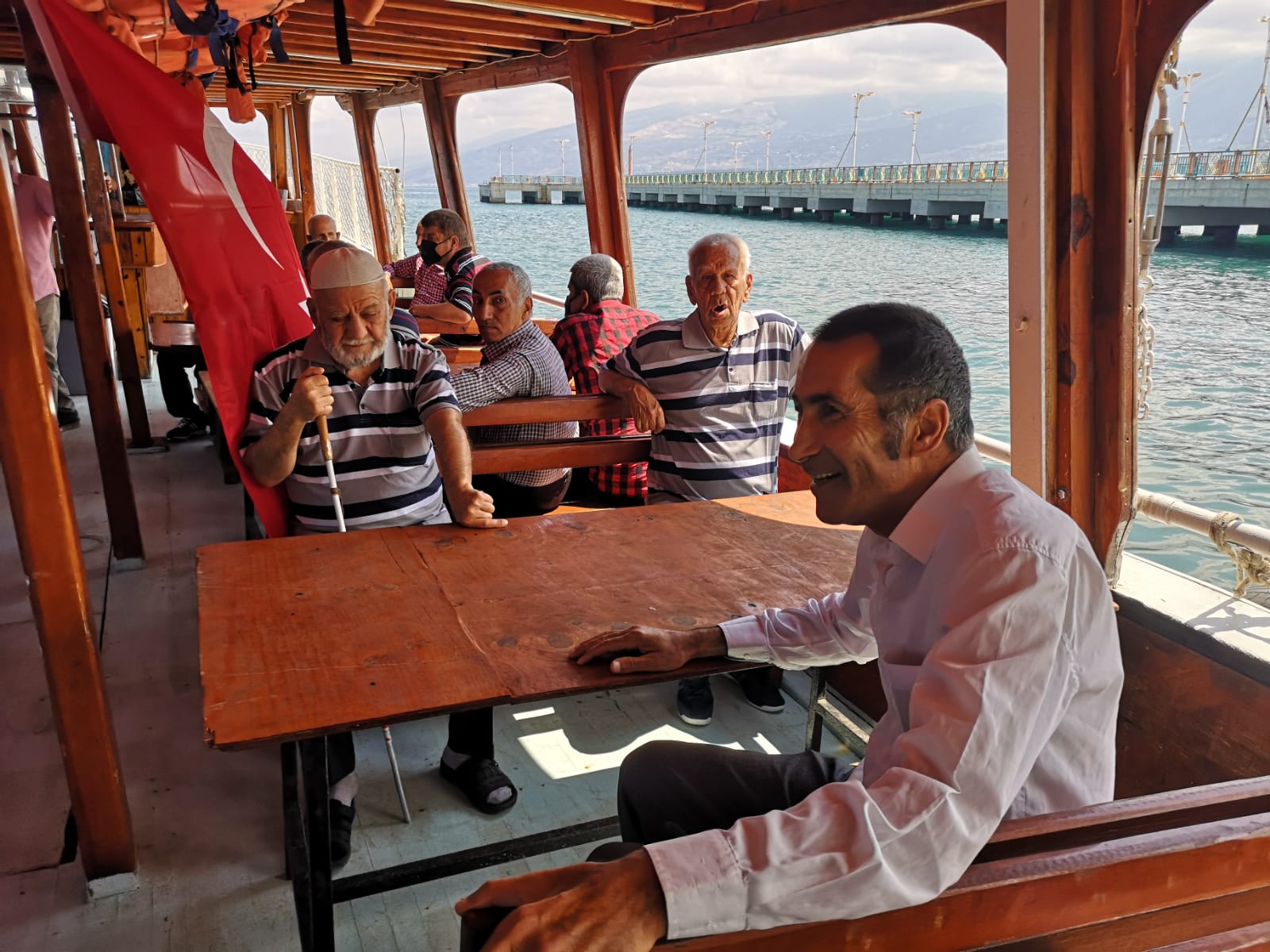  İskenderun Belediyesi’nden Yaşlı ve Engelli Bireylere Özel Tekne Turu