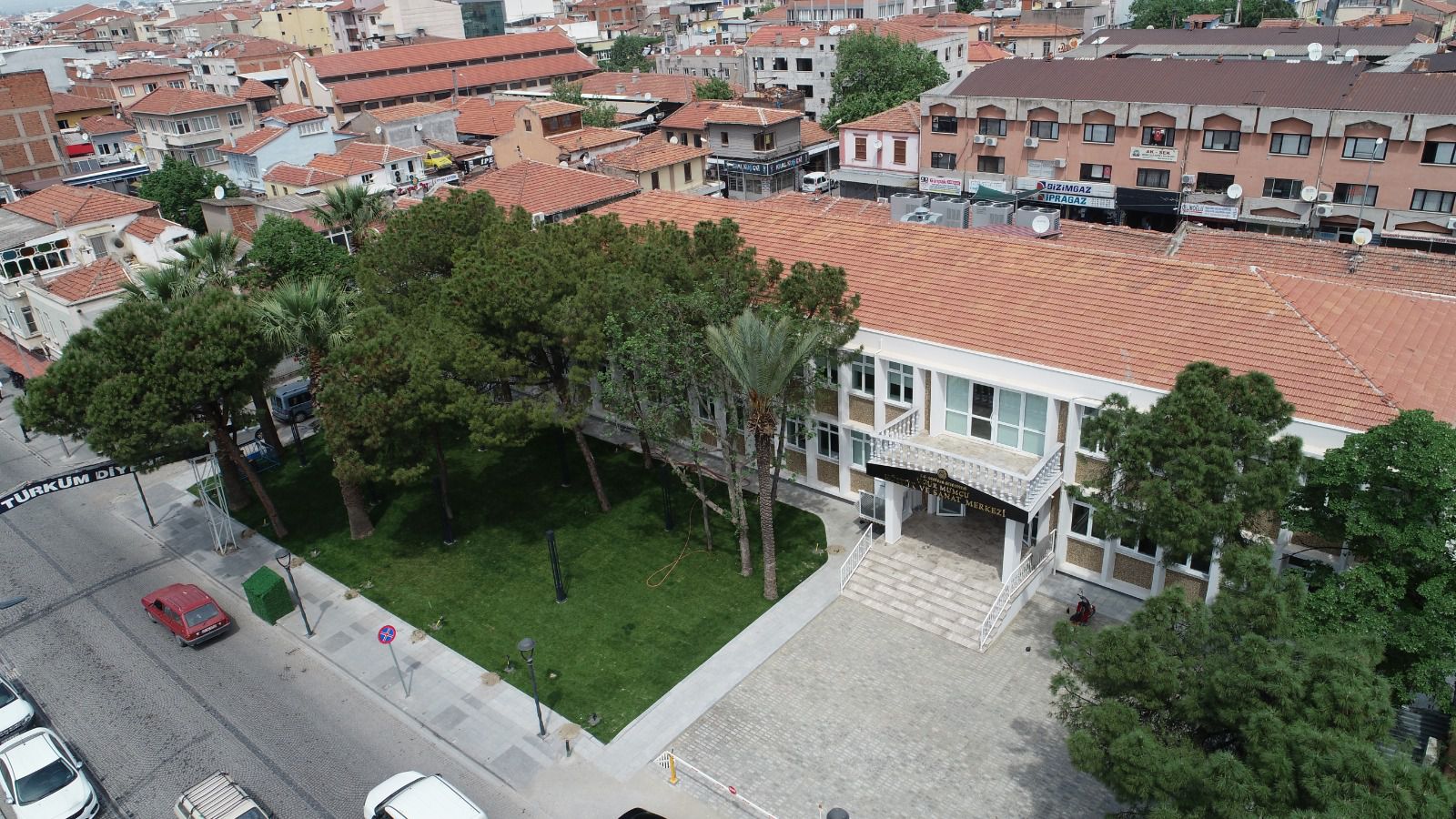  Akhisar Belediyesi, Vatandaşlara Farklı Branşlarda Eğitim Veriyor