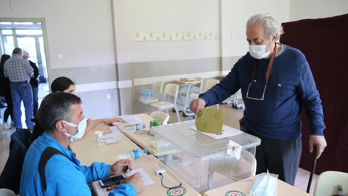  Bugün 753 Yerleşimde Belediye ve Muhtarlık Seçim Yapılıyor