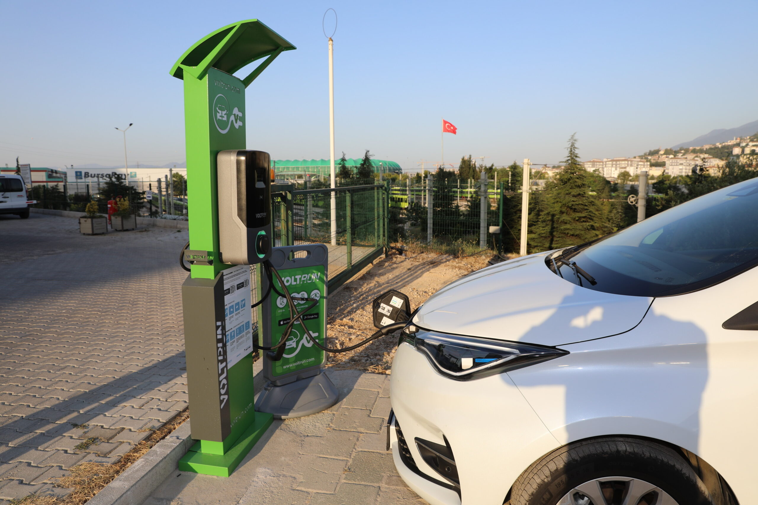  Bursa’da Elektrikli Araçlar İçin Şarj Üniteleri Hizmete Alındı
