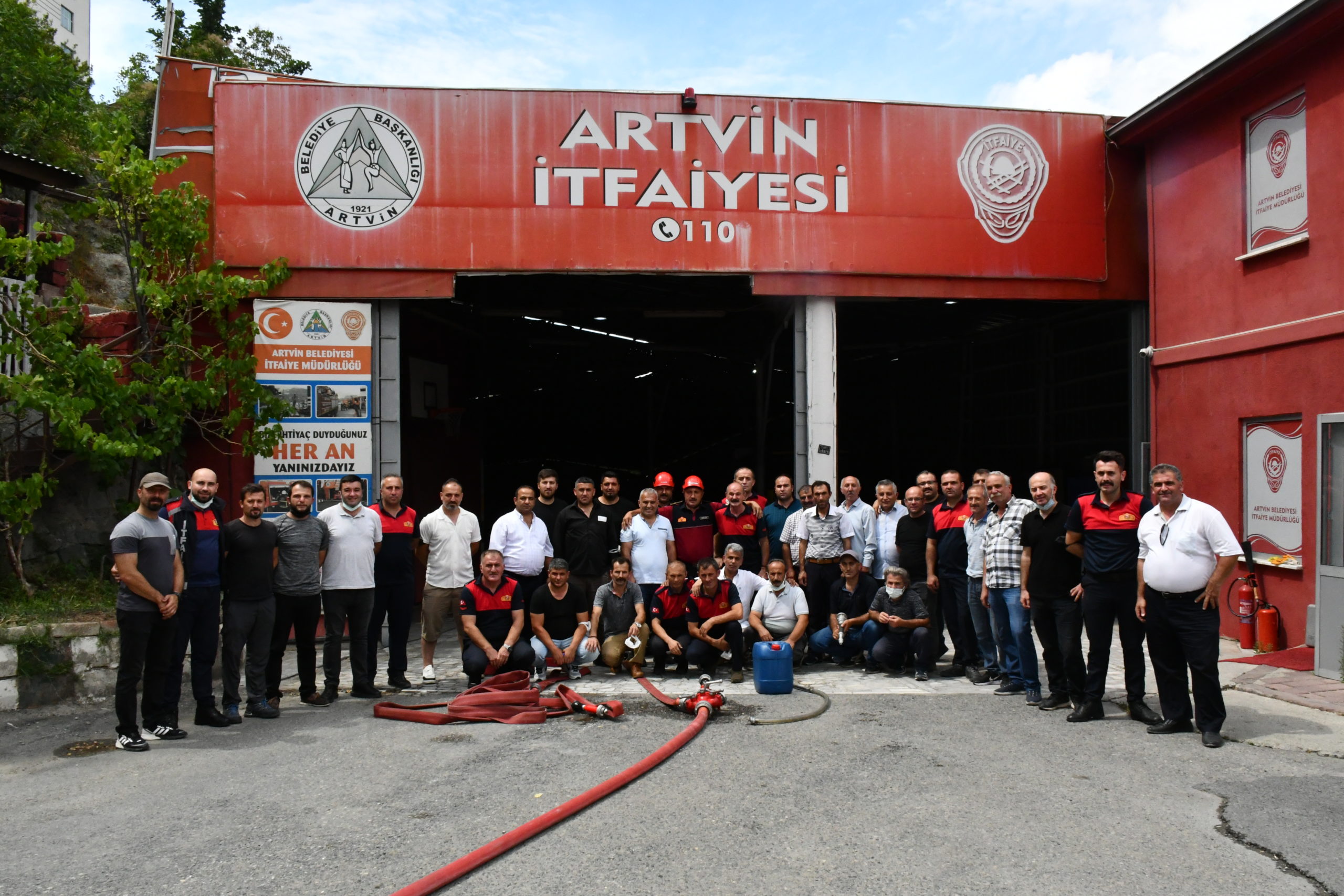  Artvin Belediyesi İtfaiye Ekibine Yangın Eğitimi Verdi