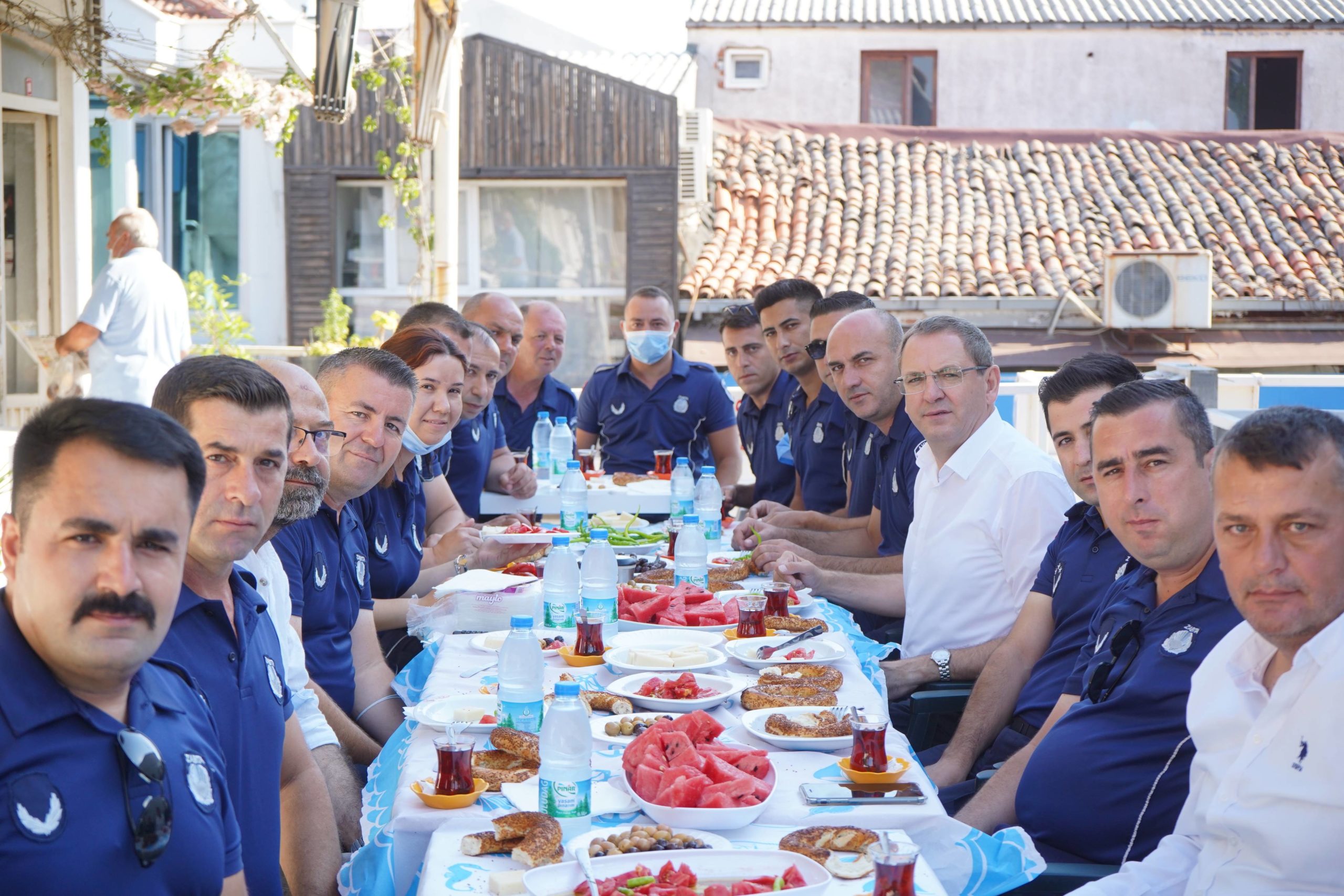  Ayvalık Belediye Başkanı Ergin, Bayramlaşma Programına Zabıta Personeliyle Başladı