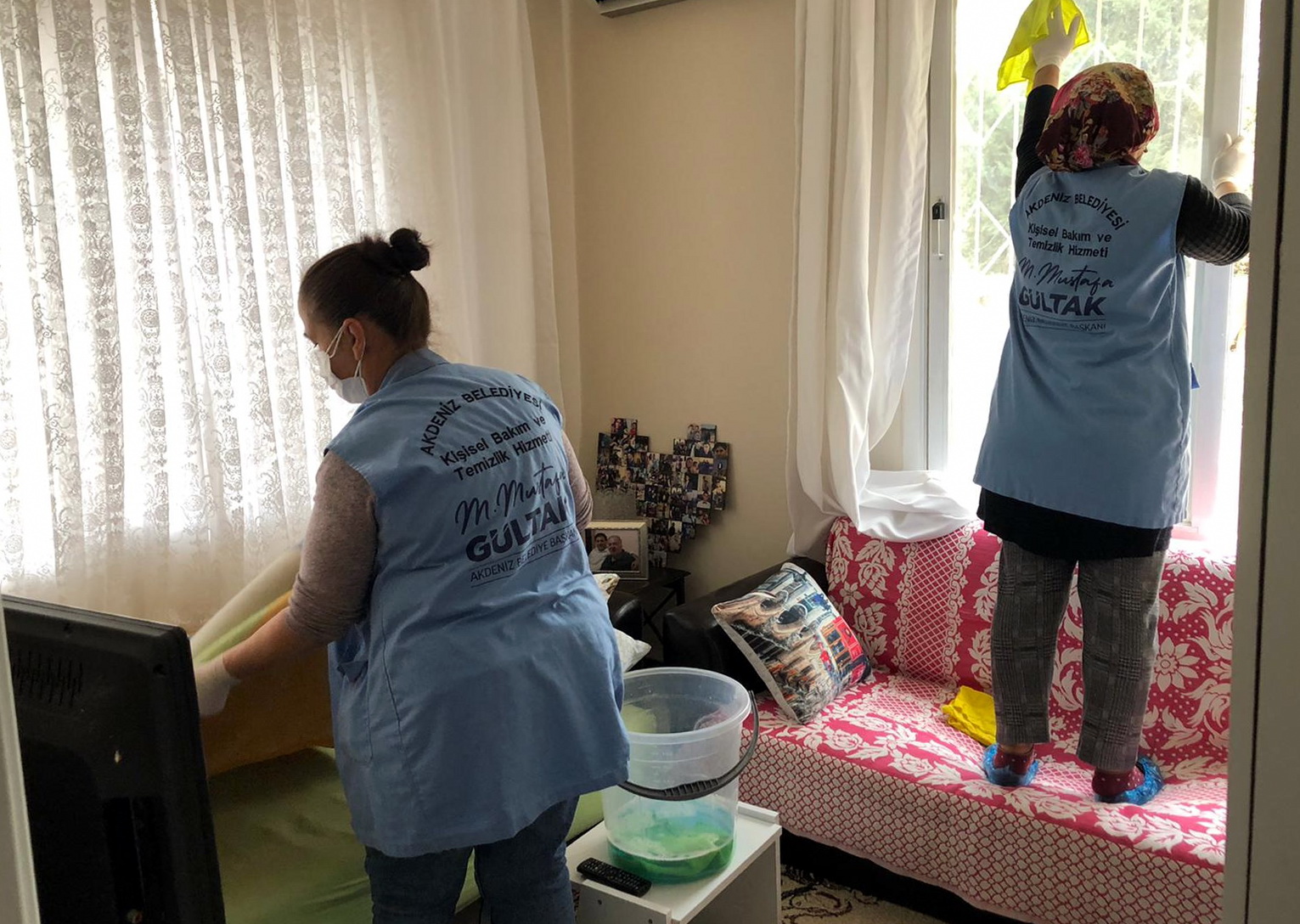  Akdeniz Belediyesi, “Evde Temizlik ve Kişisel Bakım Hizmeti” ile İhtiyaç Sahiplerinin Yanında