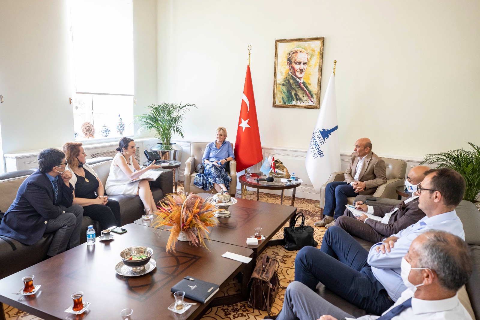  İzmir Büyükşehir Başkanı Soyer’den Kültür Zirvesi İçin Diplomasi Trafiği