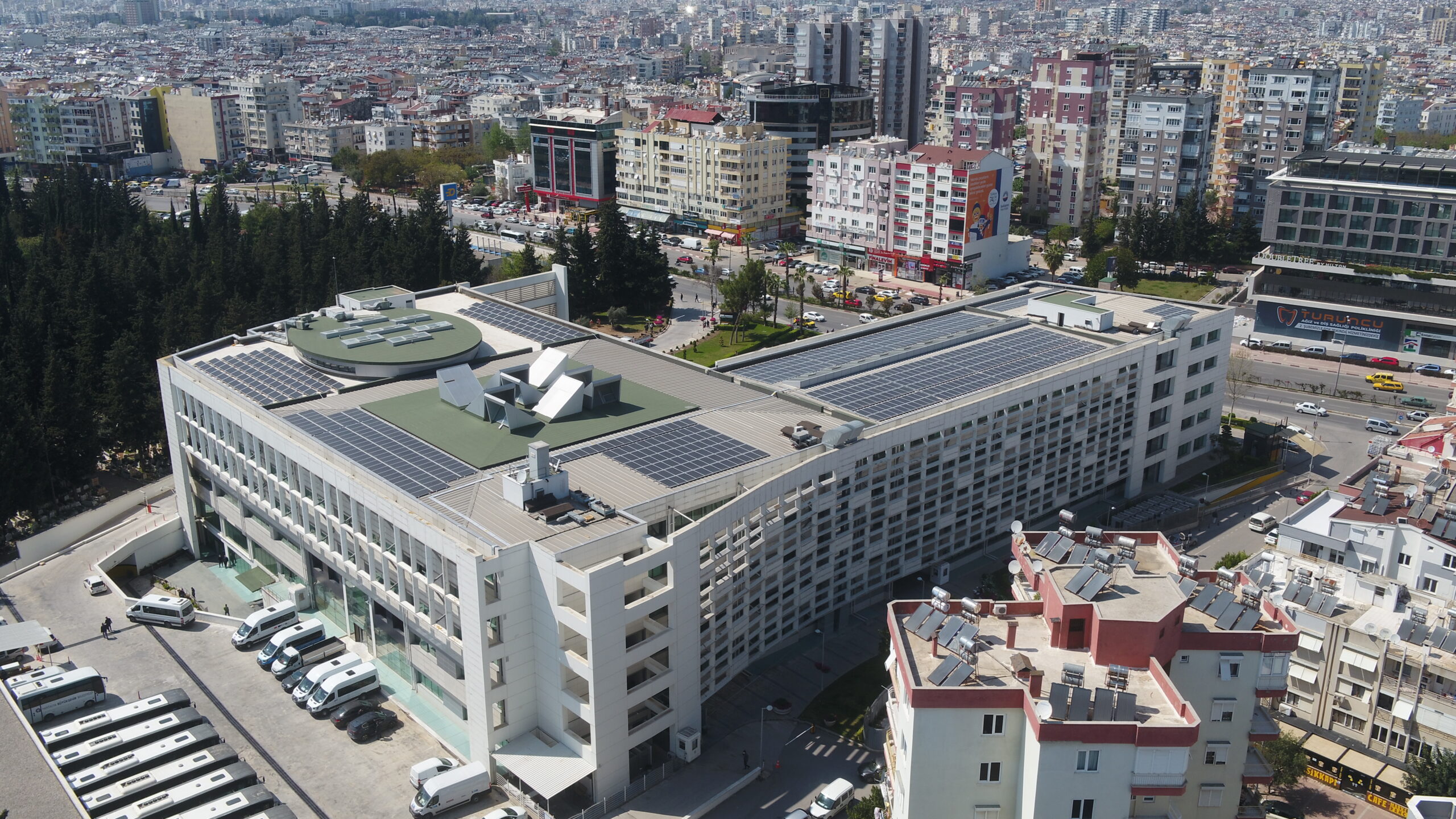  Antalya Büyükşehir Belediye Binalarındaki GES’ler Üretime Başladı