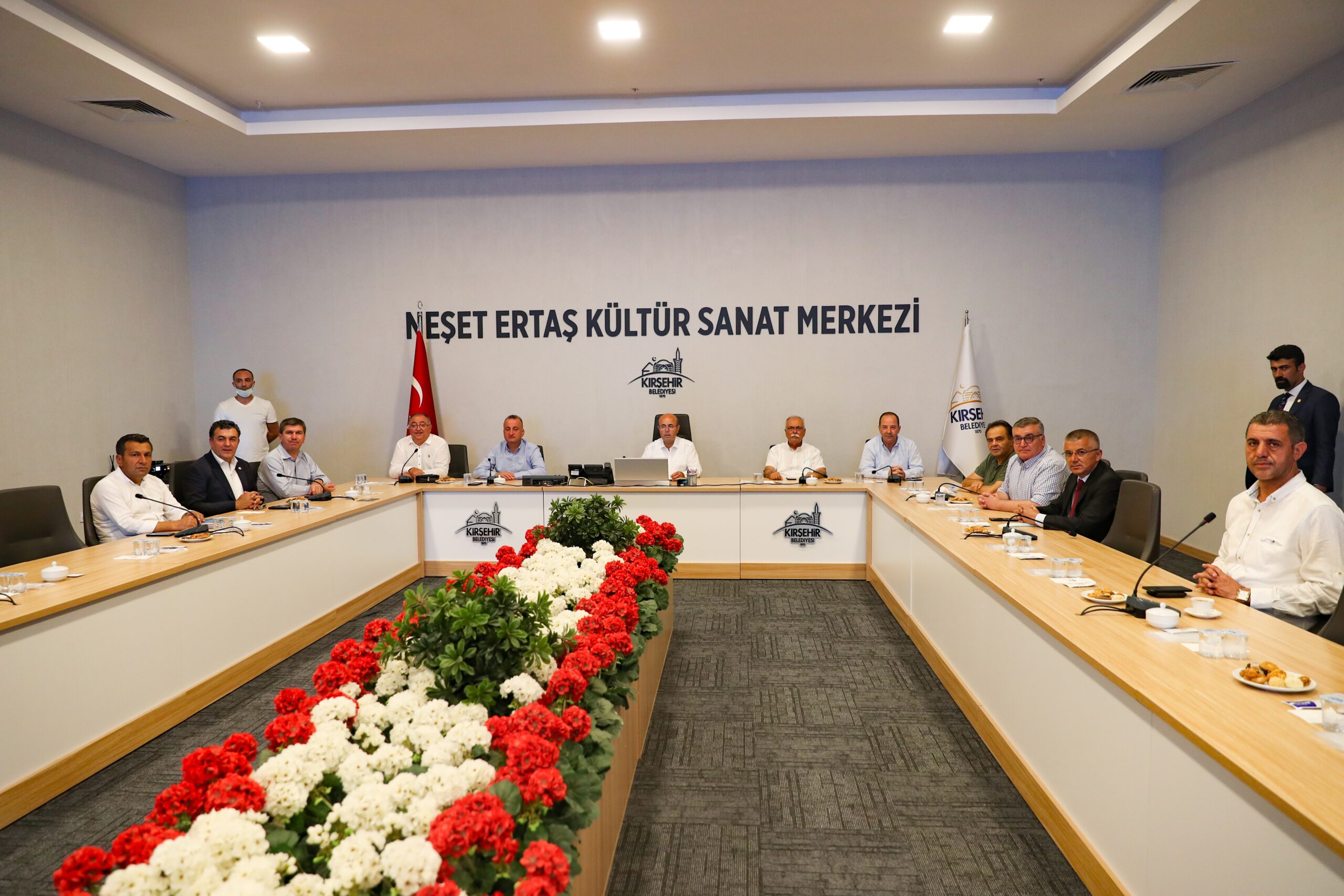  Burdur Belediye Başkanı Ercengiz, Kırşehir Belediyesi’nin Düzenlediği ‘İl Belediye Başkanları Çalıştayı’na Katıldı
