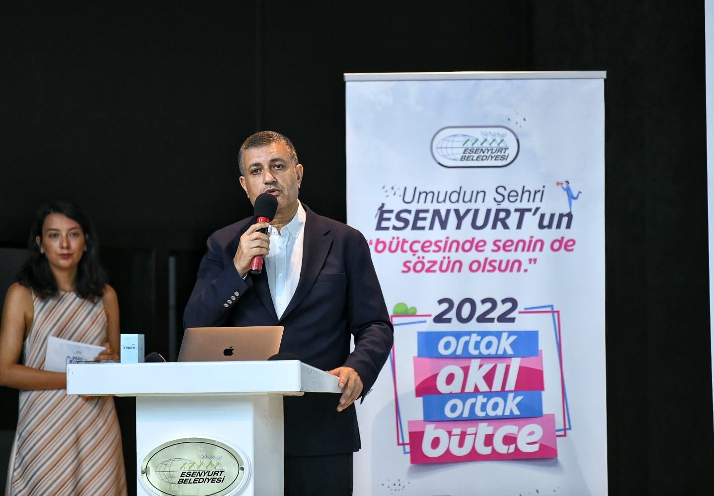  Esenyurt Belediye Başkanı Bozkurt, 2022 Mali Yılı Bütçesi İçin Düzenlenen Çalıştaya Katıldı