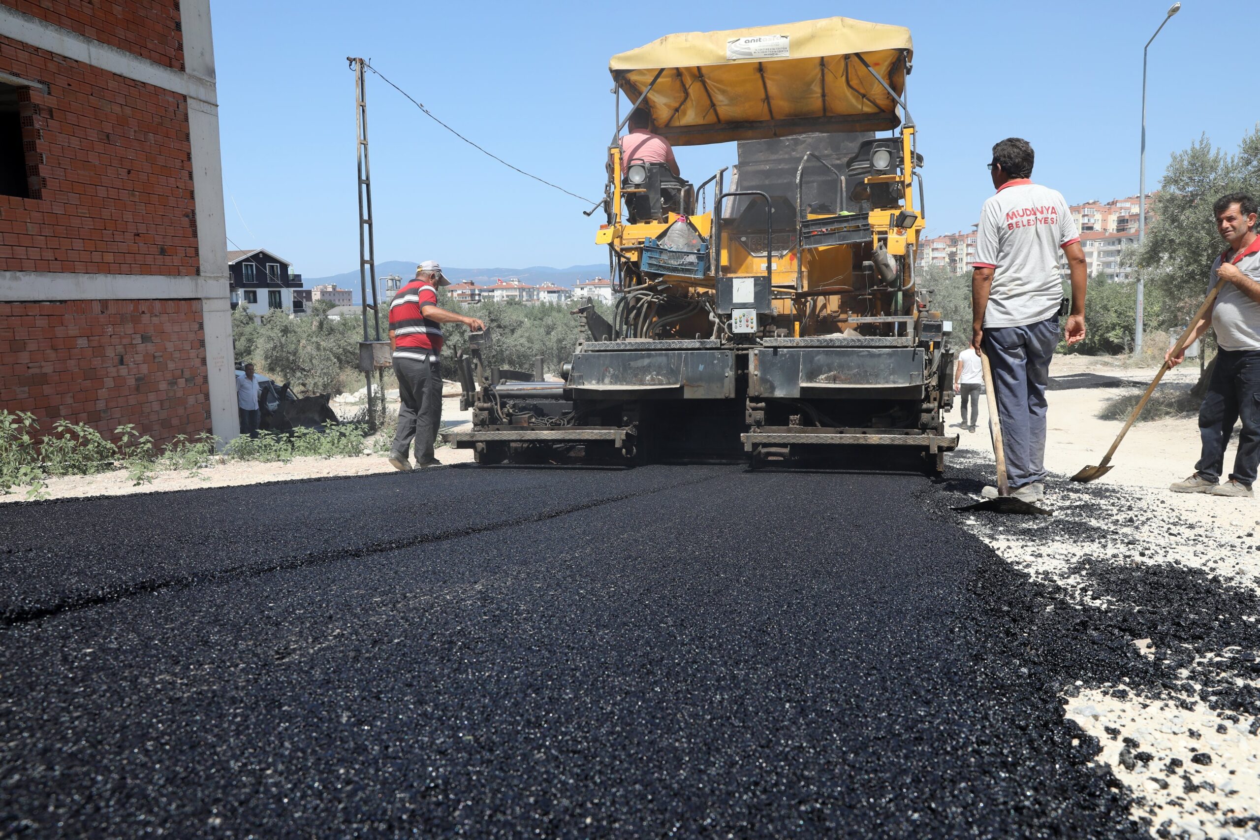  Mudanya Belediyesi, Asfalt Çalışmalarını Hızlandırdı