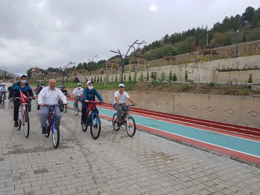  Bayat Belediyesi’nden Hareketlilik Haftasında Bisiklet Sürme Etkinliği