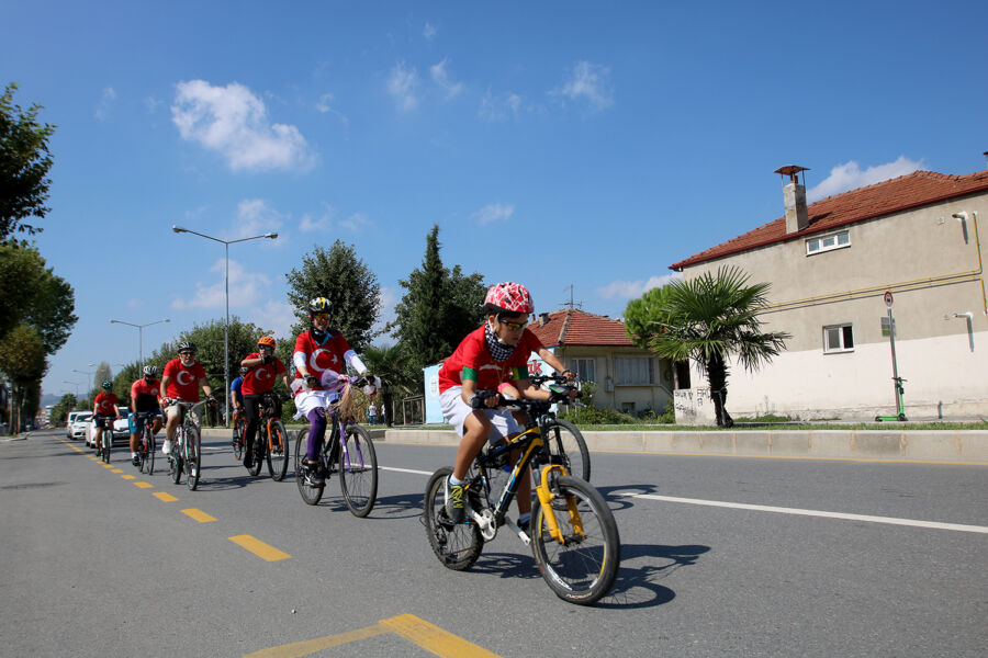  Sakarya Büyükşehir, Gaziler Günü’ne Özel Bisiklet Turu Düzenledi