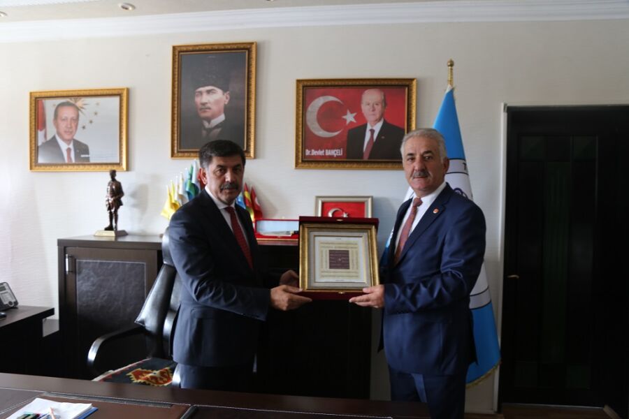  Ahilerden Erzincan Belediye Başkanı Bekir Aksun’a Ziyaret