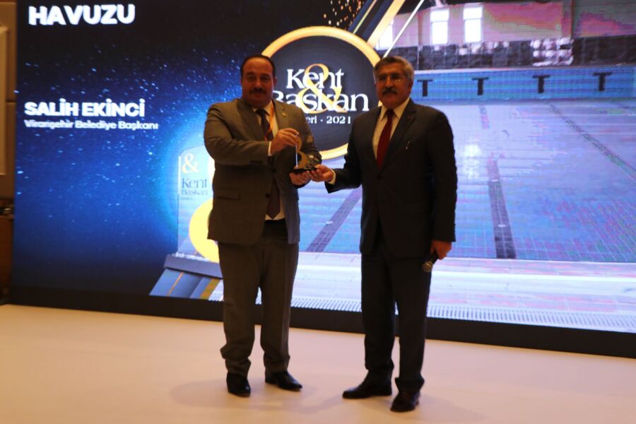  Viranşehir Belediye Başkanı Ekinci’ye Kent ve Başkan Dergisi’nden Ödül