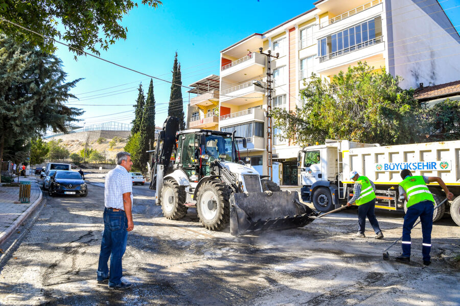  Malatya Büyükşehir Belediyesi, Orduzu Mahallesi’nde Asfalt Çalışmasını Tamamladı