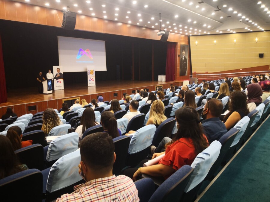  Mersin Büyükşehir Belediyesi Kariyer Merkezi ‘İş Aramak da Bir İştir’ Semineri Düzenledi