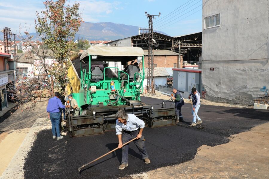  Safranbolu Belediyesi Sanayi Bölgesinde Asfalt Çalışmalarına Devam Ediyor