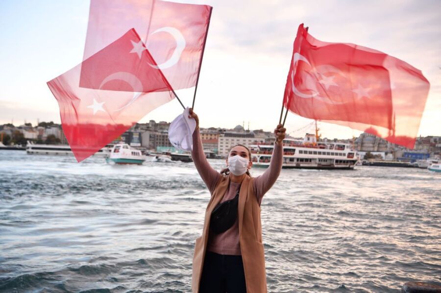  İstanbul’un Kurtuluşunun 98. Yıldönümü Bir Dizi Etkinlikle Kutlandı