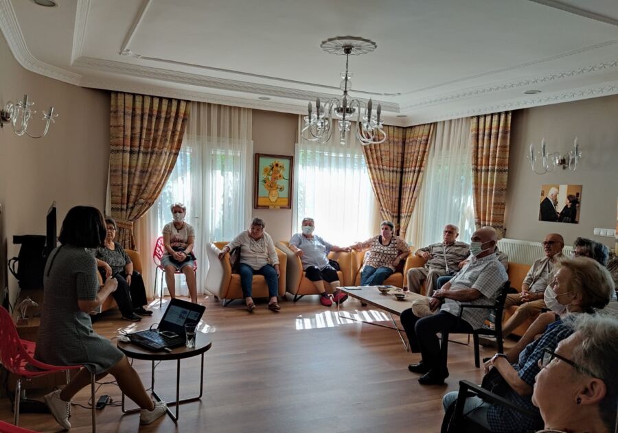  Muğla Büyükşehir Belediyesi 100 Yaş Evinde Sağlıklı Yaş Alma Eğitimine Başladı