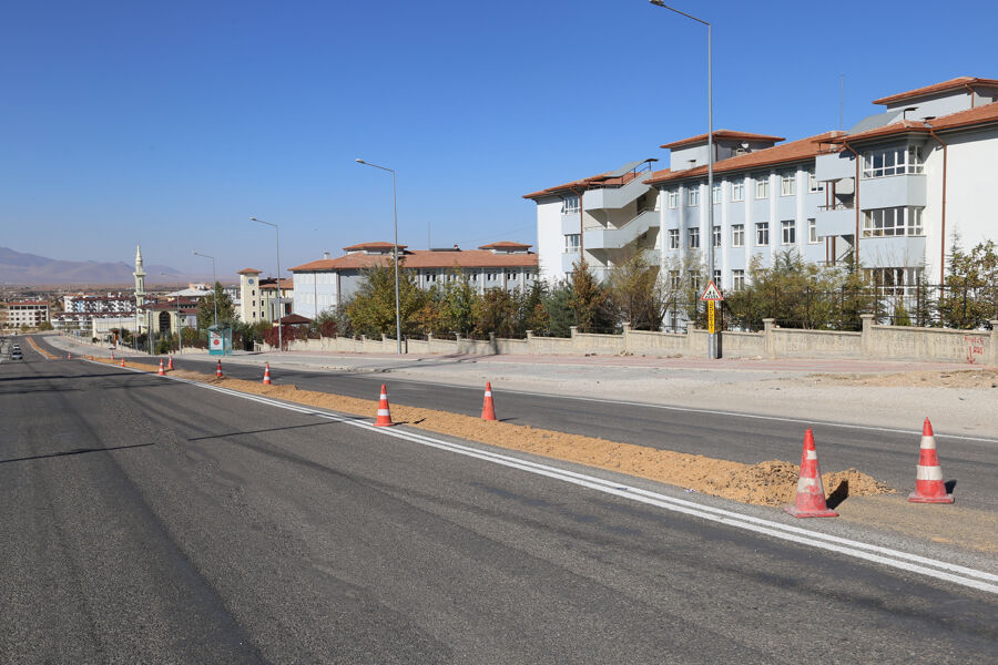  Karaman Belediyesi Sık Kullanılan Yolları Daha Kullanışlı  Hale Getiriyor