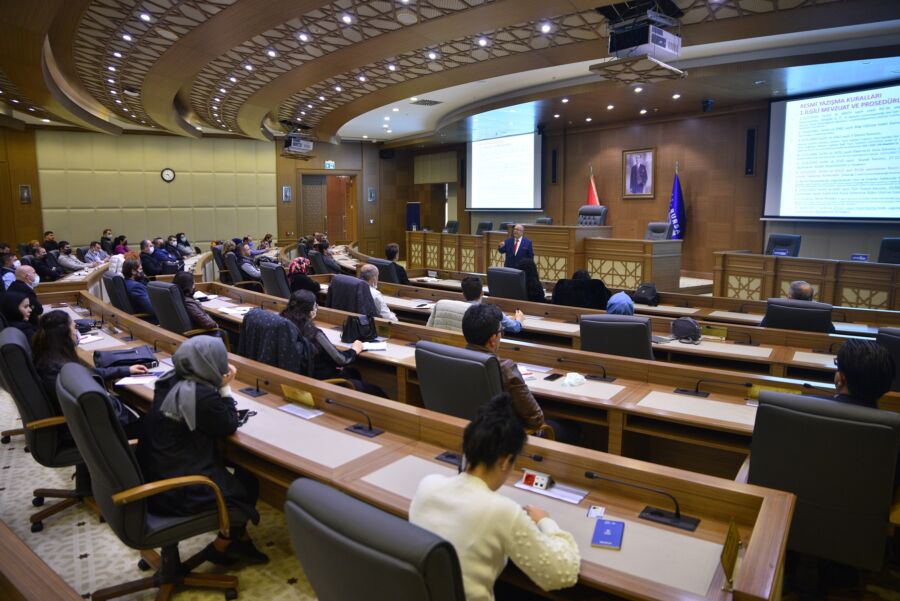  Bursa Büyükşehir Belediyesi Personeline ‘Resmi Yazışma Kuralları Eğitimi’ Verildi