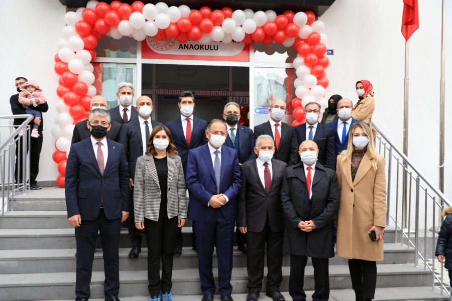  Talas Belediyesi Cumhuriyet Bayramı’nda 3 Okulun Açılışını Yaptı
