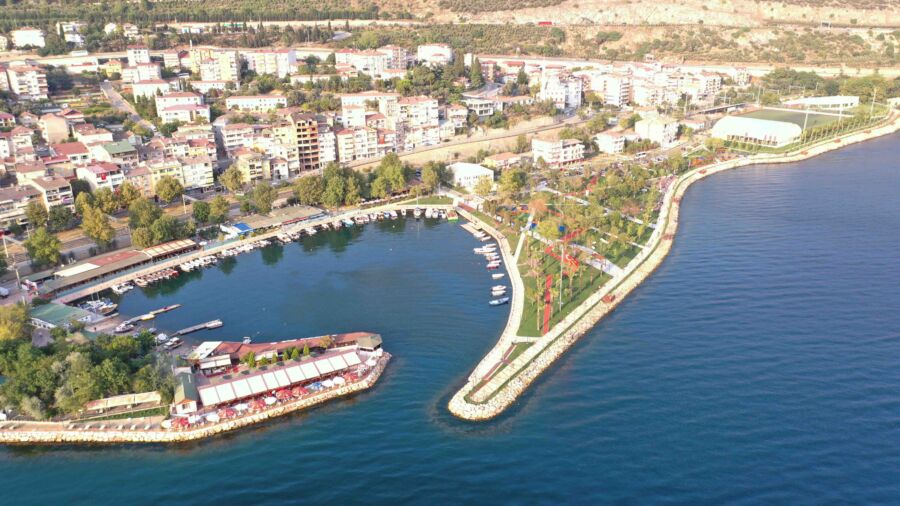  Kocaeli Büyükşehir Belediyesi Hereke Sahil Yolunda Kolay Ulaşım Sağlıyor