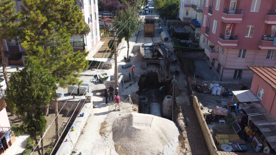  Çorum Belediyesi Gülabibey’de Altyapı Çalışmalarını Sürdürüyor