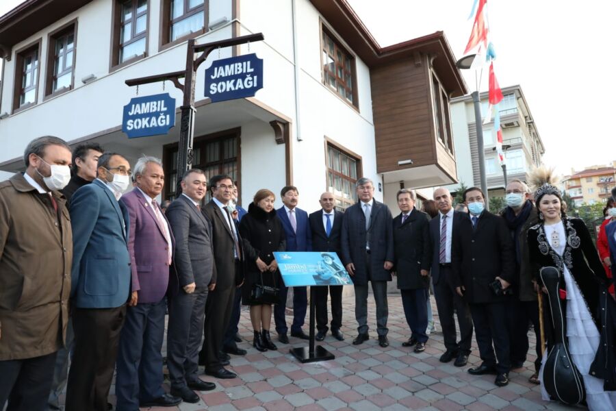  Kazak Şair Jabayev’in İsmi Keçiören’de Yaşatılıyor