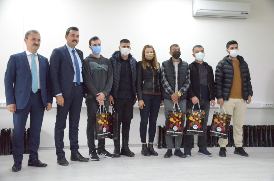  Şalpazarı Belediye Başkanı Kurukız, Şalpazarı MYO Öğrencilerini Ziyaret Etti