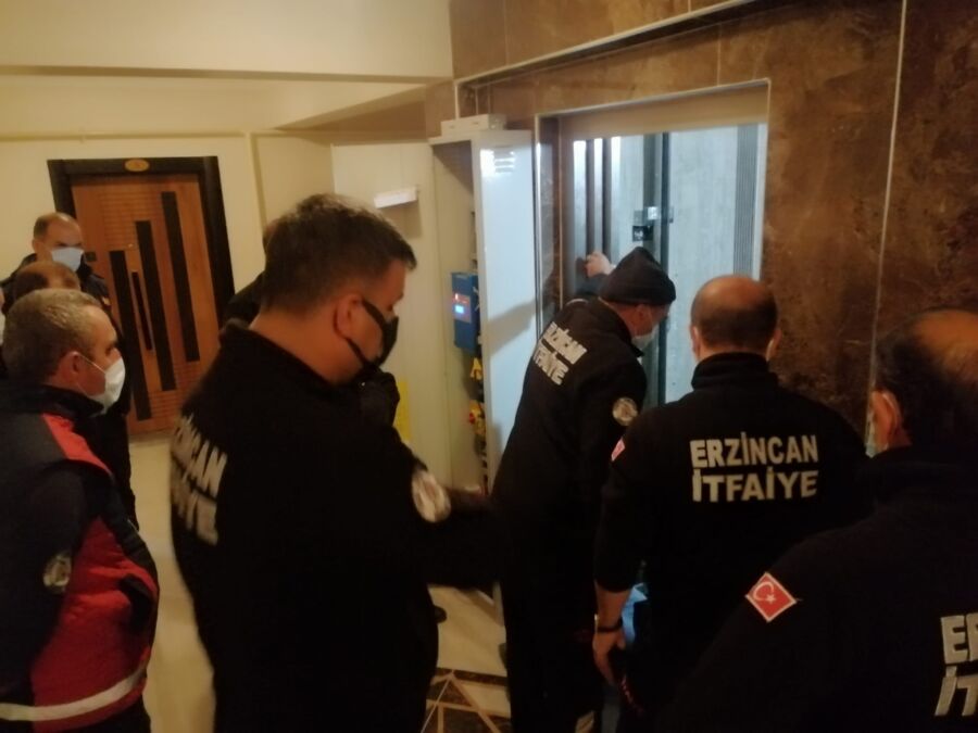  Erzincan Belediyesi İtfaiye Personeline Asansör Eğitimi Verildi