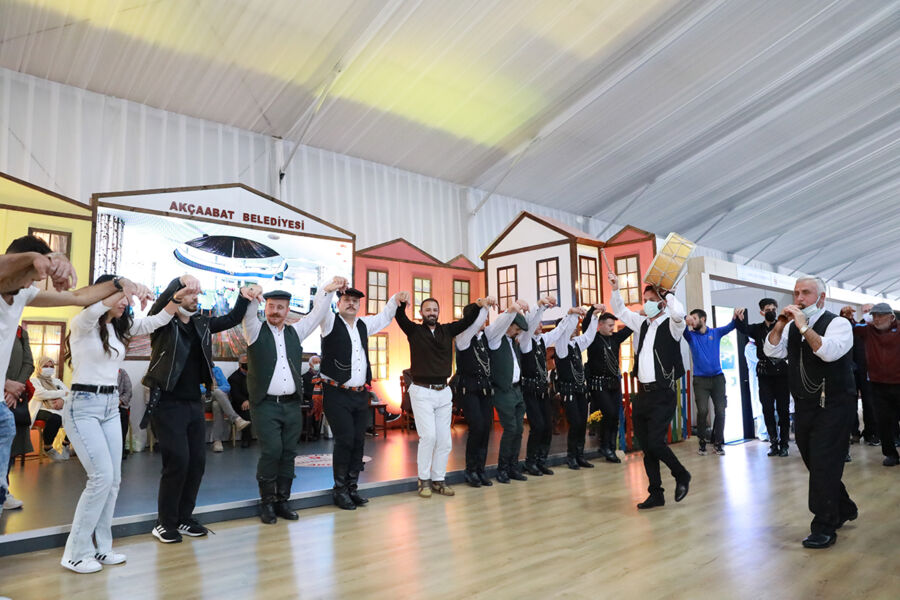  Akçaabat Belediyesi İstanbul’da Trabzon Tanıtım Günleri’ne Katıldı