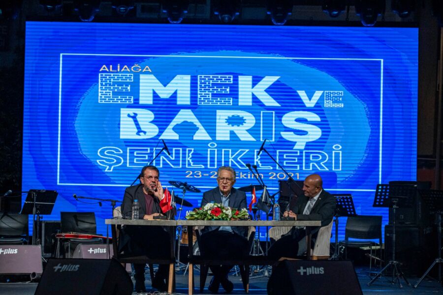  İzmir Büyükşehir’in Organize Ettiği ‘Emek ve Barış Şenliği’ Aliağa’da Başladı