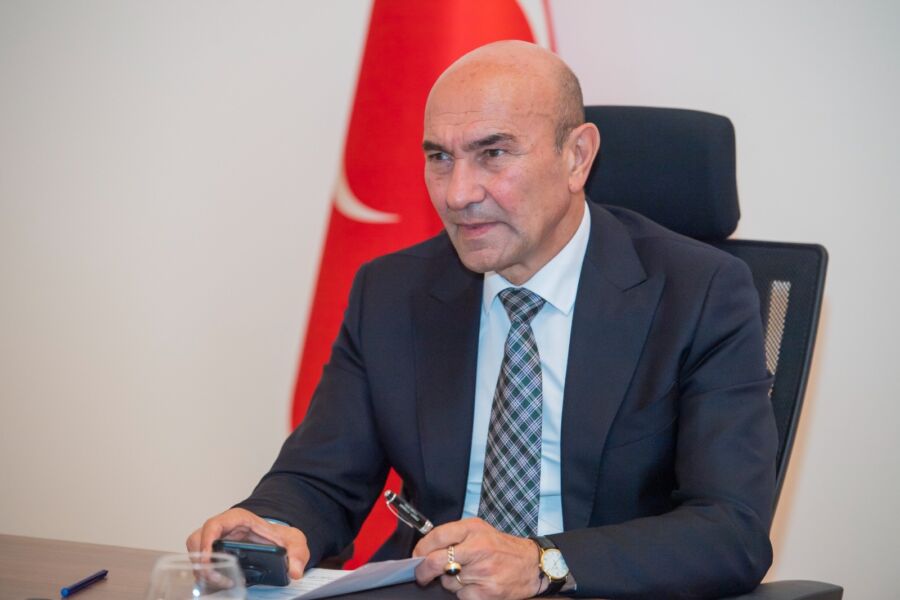  İzmir Büyükşehir Belediye Başkanı Soyer, Cesur Şehirler Konferansına Katıldı