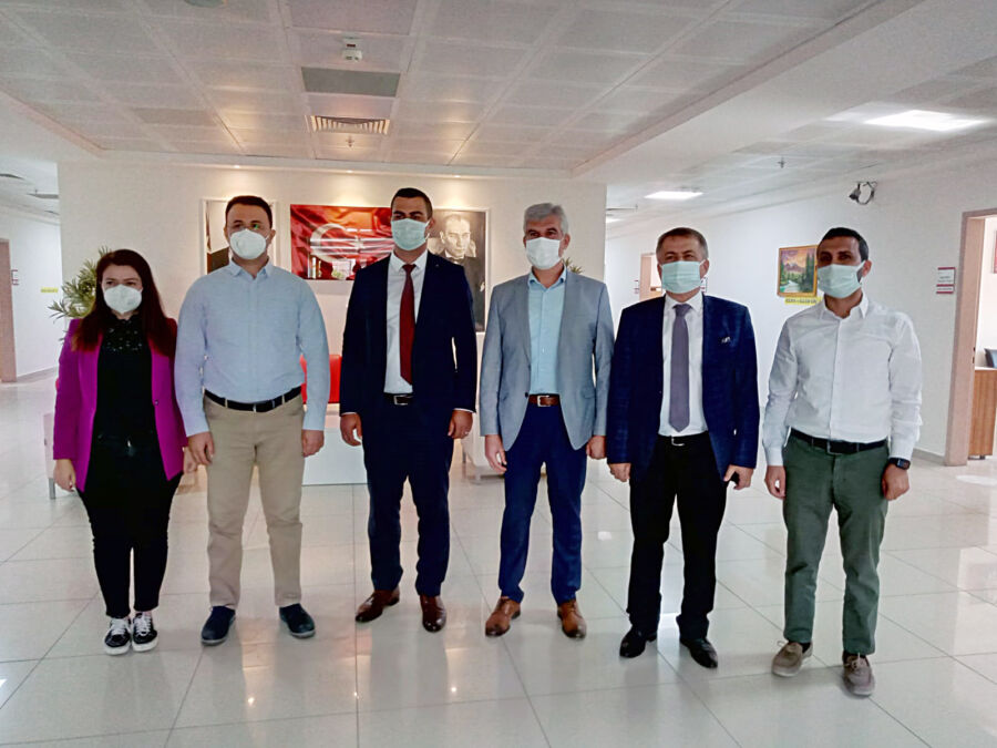  Ahmetli Belediye Başkanı Alhan, Sağlık Çalışanlarını Ziyaret Etti