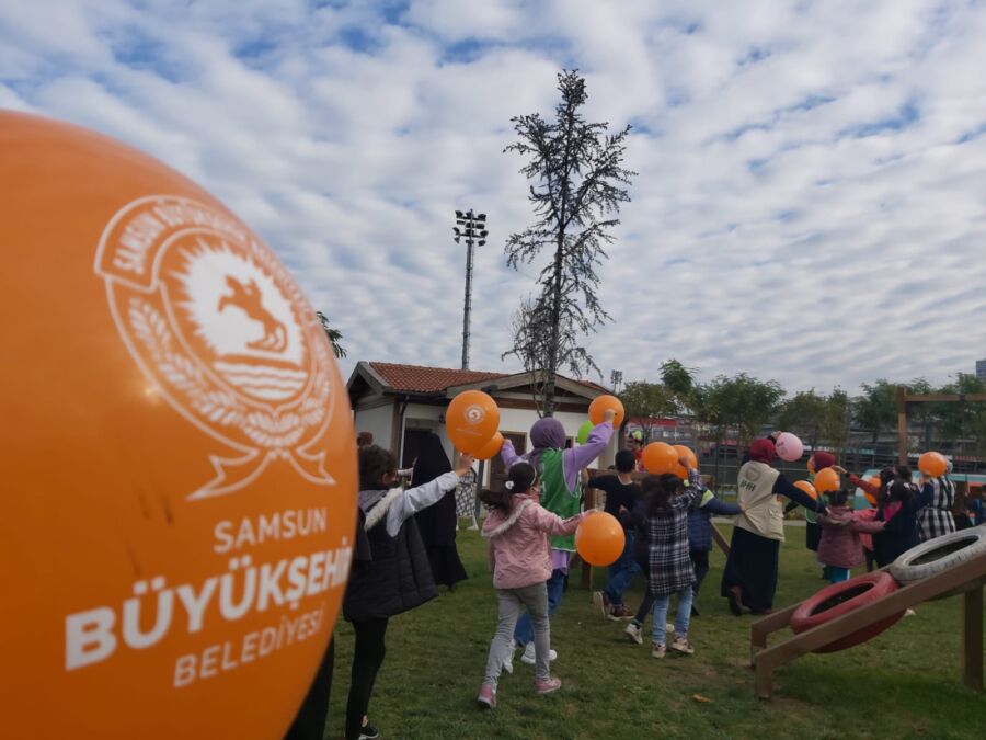  Samsun Büyükşehir, Dünya Çocuk Hakları Günü’nde Anlamlı Bir Etkinlik Düzenledi