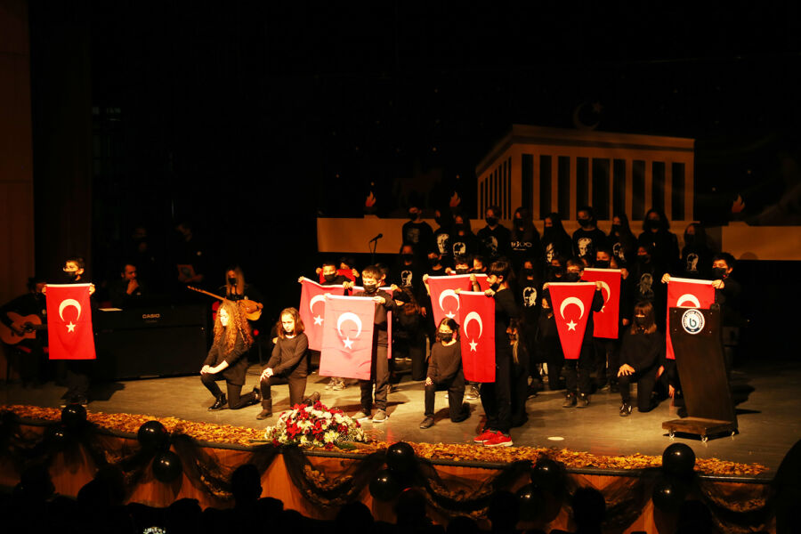  Karaman’da Atatürk’ün Ebediyete İntikalinin Yıldönümü Törenle Anıldı